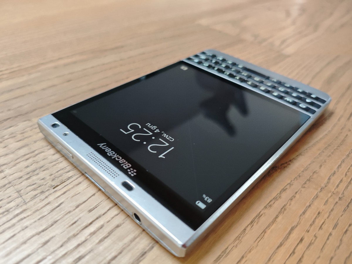 BlackBerry Passport - 32 GB - Silver (Unlocked) for sale online | eBay