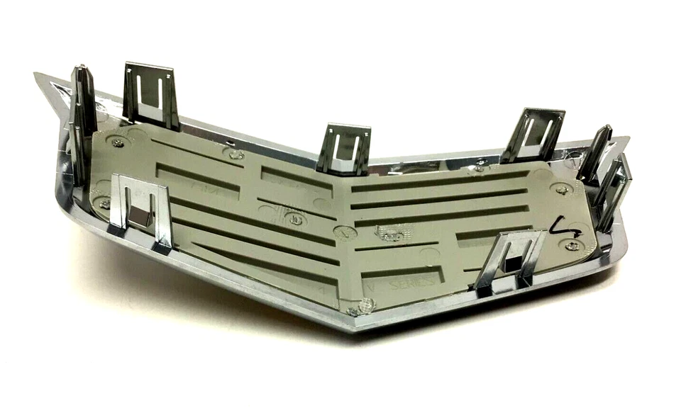 Cadillac CTS V ATS serie V 2016-2019 parrilla delantera escudo nuevo OEM 23180160 Foto 4 de 4