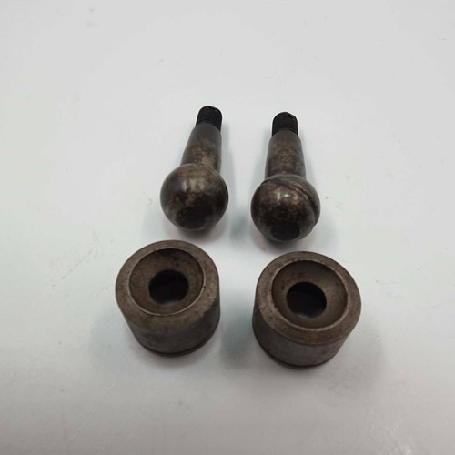 Ford Zephyr4 Zephyr6 Zodiac Mk3 Stud and Seat 211E-3073-A / E293-DB-2 - Picture 3 of 8