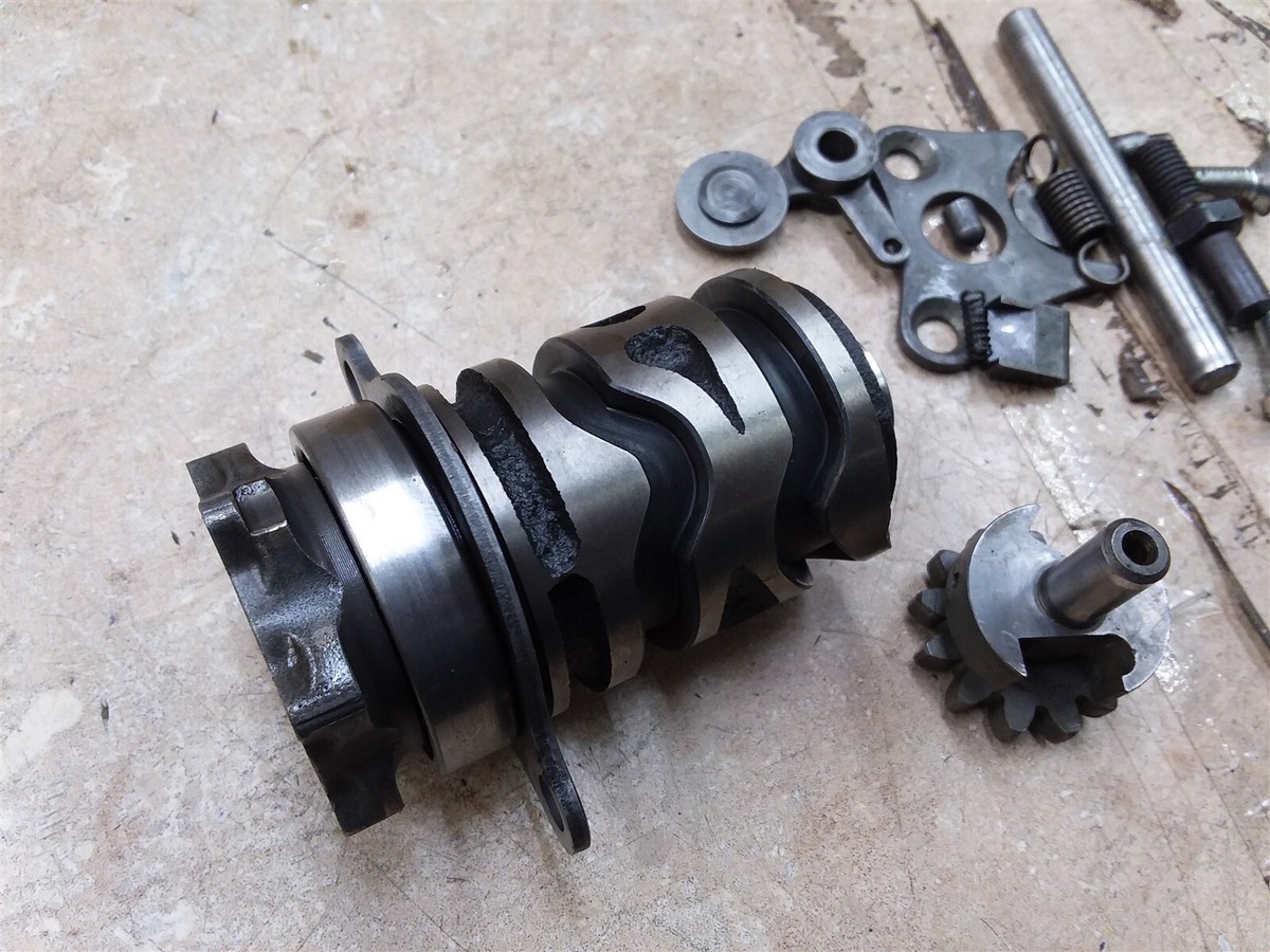 Kawasaki 125 KX125 Engine Shift Drum Hardware 1982 1983 1984