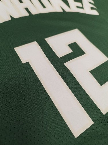 CANOTTA/JERSEY DA COLLEZIONE-BASKET NBA-MILWAUKEE BUCKS -GALLINARI-VERDE - Foto 4 di 5