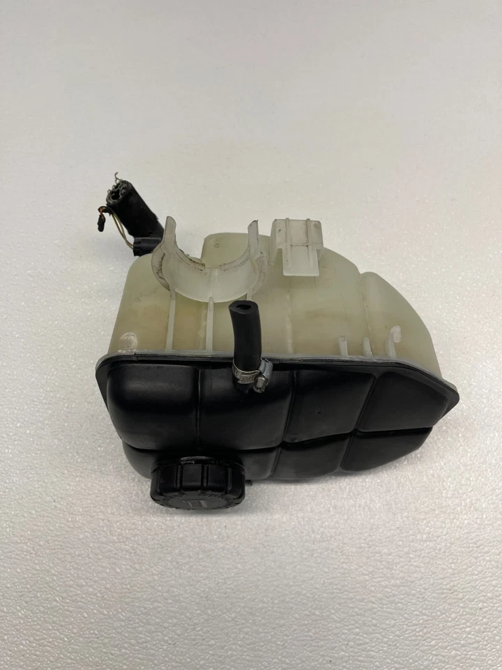 2006-2009 MERCEDES-BENZ C230 Engine Coolant Reservoir-Eng - Image 2 of 4