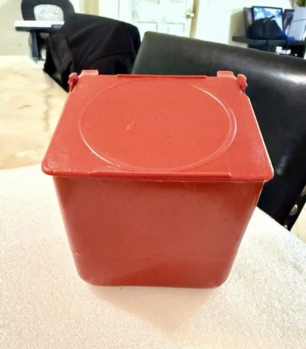 10pk feeders With Lid/ 10pk Comedero Con Tapa image 10