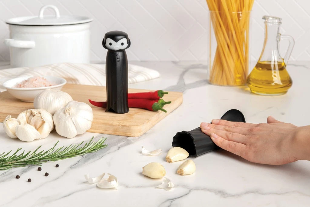 OTOTO Drac N' Roll Silicone Garlic Peeler Black White New & Original Packaging
Opens in a new window