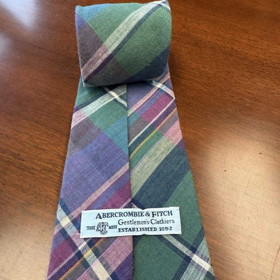 Corbata vintage años 90 Abercrombie & Fitch verde/púrpura a cuadros algodón preppy hecha en EE. UU. Foto 3 de 4