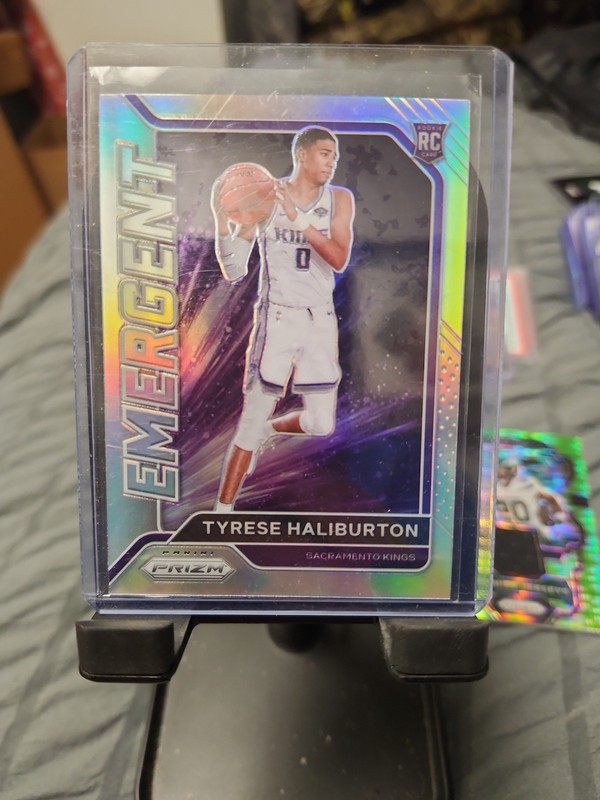 2020-21 Panini Prizm - Emergent Tyrese Haliburton #29 Silver Prizm (RC)