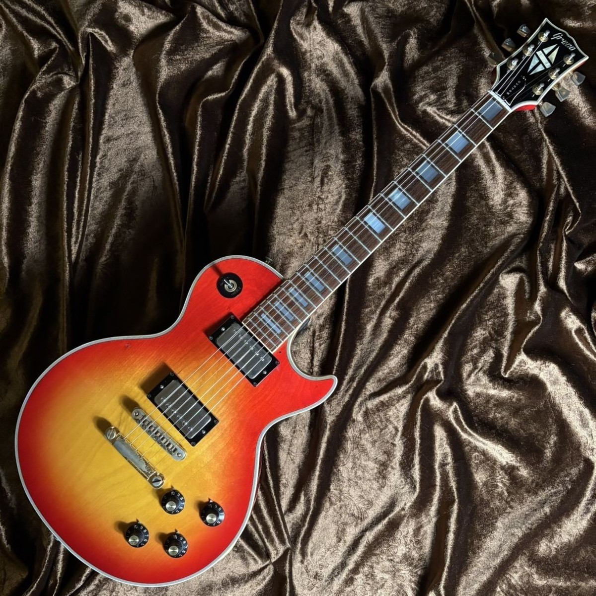 グレコEG800C Greco EG800C 1978 4.225kg Electric Guitar W/Gig Bag Used