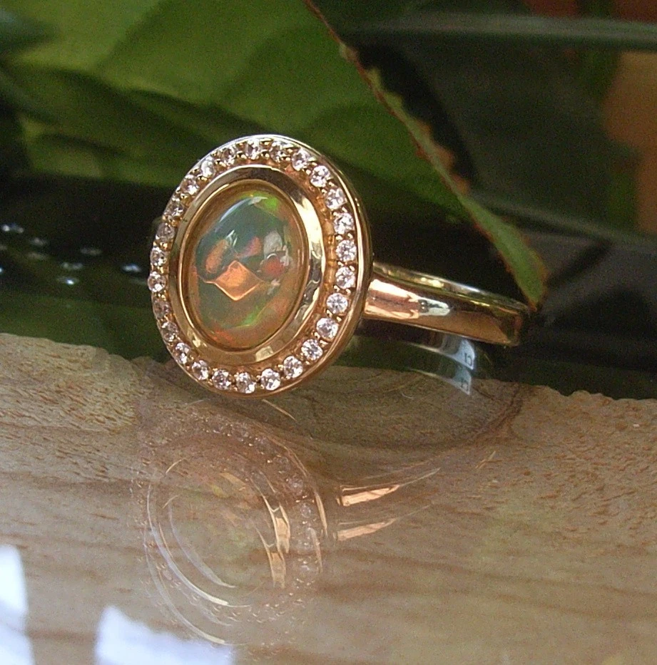 ®Terra Opalis 585/- (14K) GG Ring mit 1,0 ct. Kristallopal und Zirkonen,RW 19 mm - Bild 3 von 4