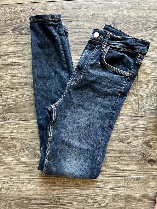 Zara Women’s High-Waist Skinny Jeans, Size 4