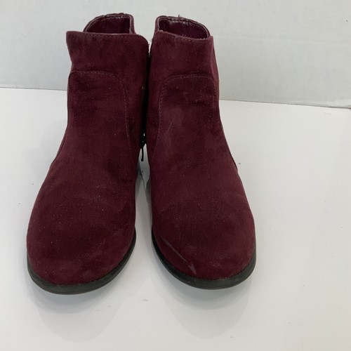 Unisa Sz 8.5 Pensa Red Wine Maroon Faux Suede Ankle Bootie Zipper Buckle Boots - Picture 2 of 10