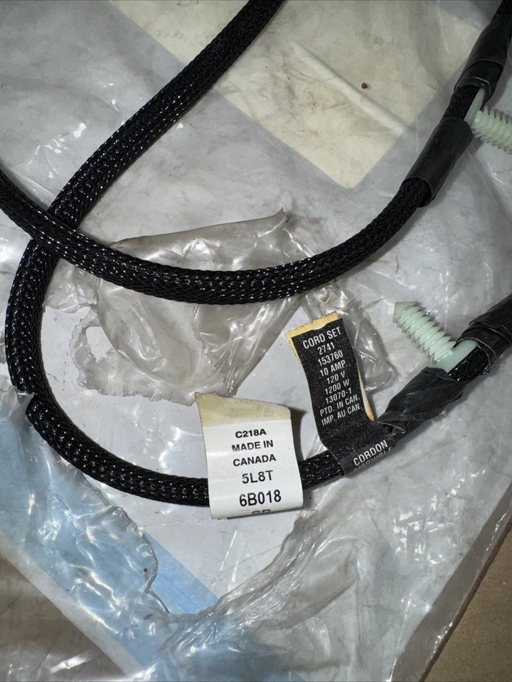 NUEVO COMO NUEVO FABRICANTE ORIGINAL FORD MERCURY 2005 ESCAPE MARINER BLOQUE DE MOTOR CABLEADO TÉRMICO Foto 2 de 4