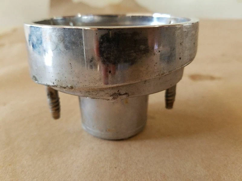 Oldsmobile Cutlass F85 1962 luz trasera Foto 2 de 4