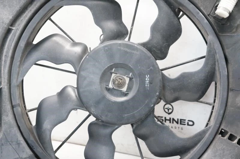 Conjunto de motor ventilador de refrigeración radiador Kia Soul 2012-2017 252311P390 OEM  Foto 2 de 4