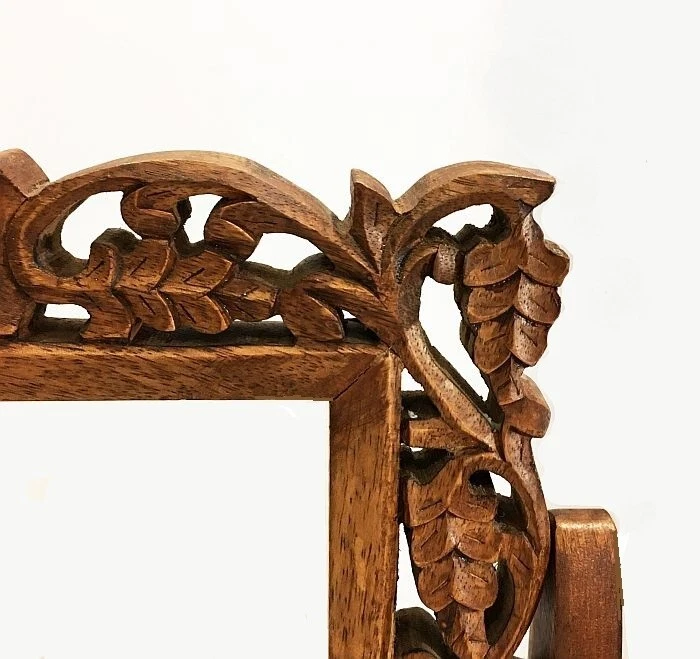 Espejo de tocador de madera intrincadamente tallado.  Estilo marroquí.  Cajón extraíble. Foto 4 de 4