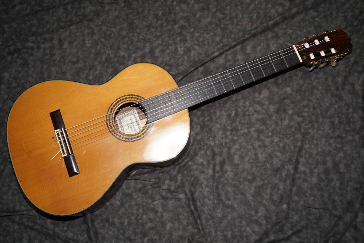Classical Acoustic Guitar Ryoji Matsuoka Natural 1977 Japan