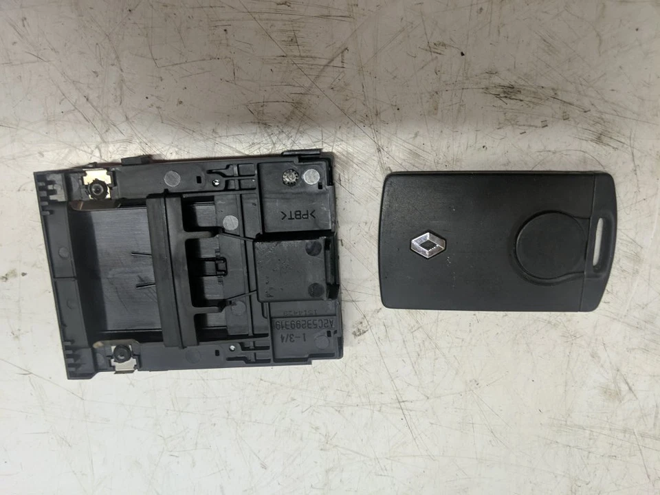 RENAULT MEGANE GT LINE MK3 2012-2013 IGNITION KEY & READER 285909828R — 第 3/3 张图片