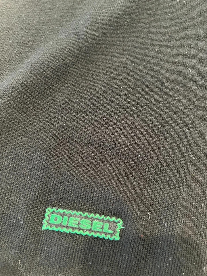 Bufanda Diesel Usada Negra Tejida Acanalada de Mezcla de Lana 70 x 10 De Colección Foto 2 de 4