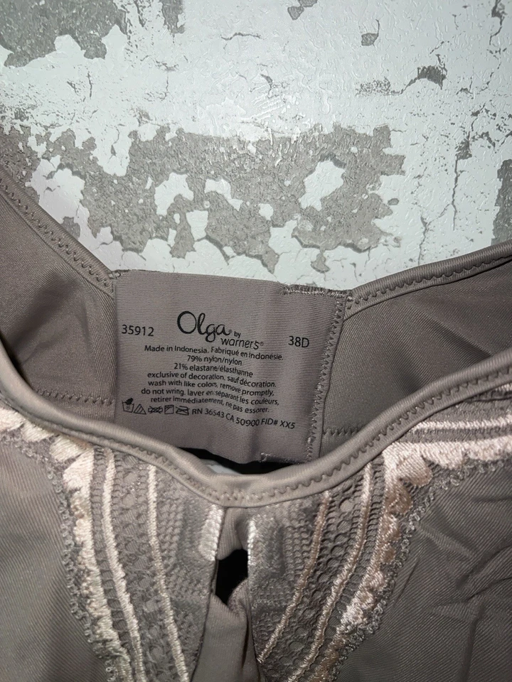 NWT! Olga by Warner's Butterfly Effect Collection Bra Underwire Size 38D - Image 4 of 4