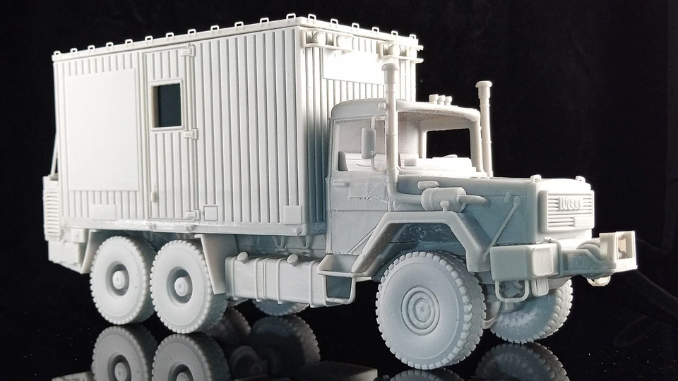 IVECO MAGIRUS 330.30 ANW Overland Kit in resina scala 1:43 - Immagine 3 di 4