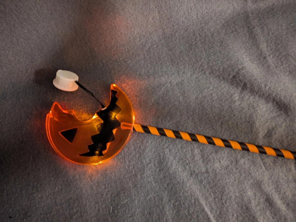 Truco R Truco Sam Bitten Piruleta se enciende Halloween Disfraz Decoración NUEVO Foto 3 de 3