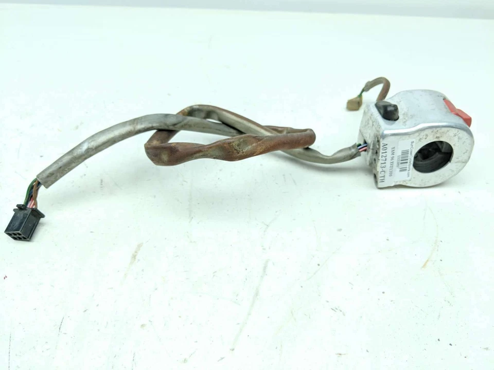 Interruptor de control derecho Yamaha XVZ1300 96 Royal Star Venture parada de arranque Foto 2 de 4