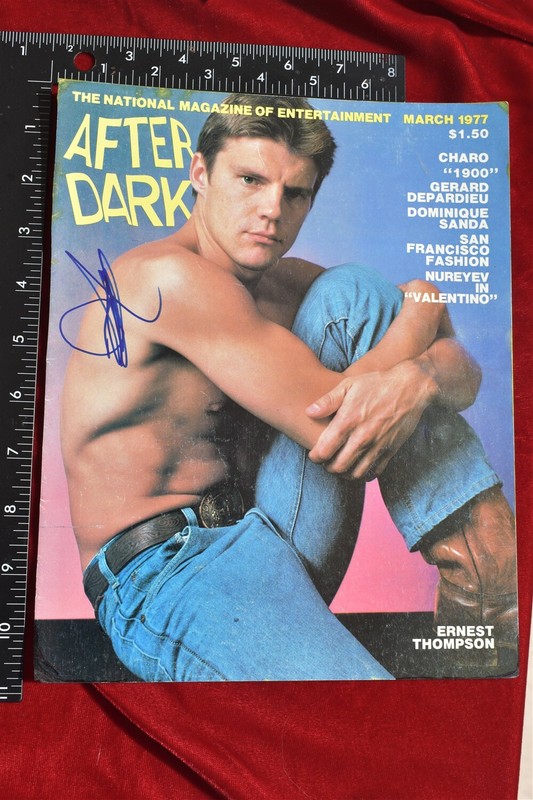 ERNEST THOMPSON Shirtless IN PERSON signed autograph photo Magazine cover