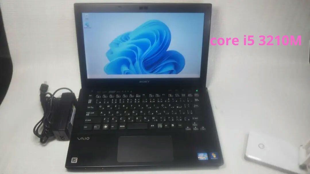 ノートパソコン SONY vaio SVS131B12N Core i5 SONY vaio SVS131B12N Core i5