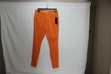 Signature Studio Ladies size 4 Stretch Skinny Pants inseam 29 in NWT