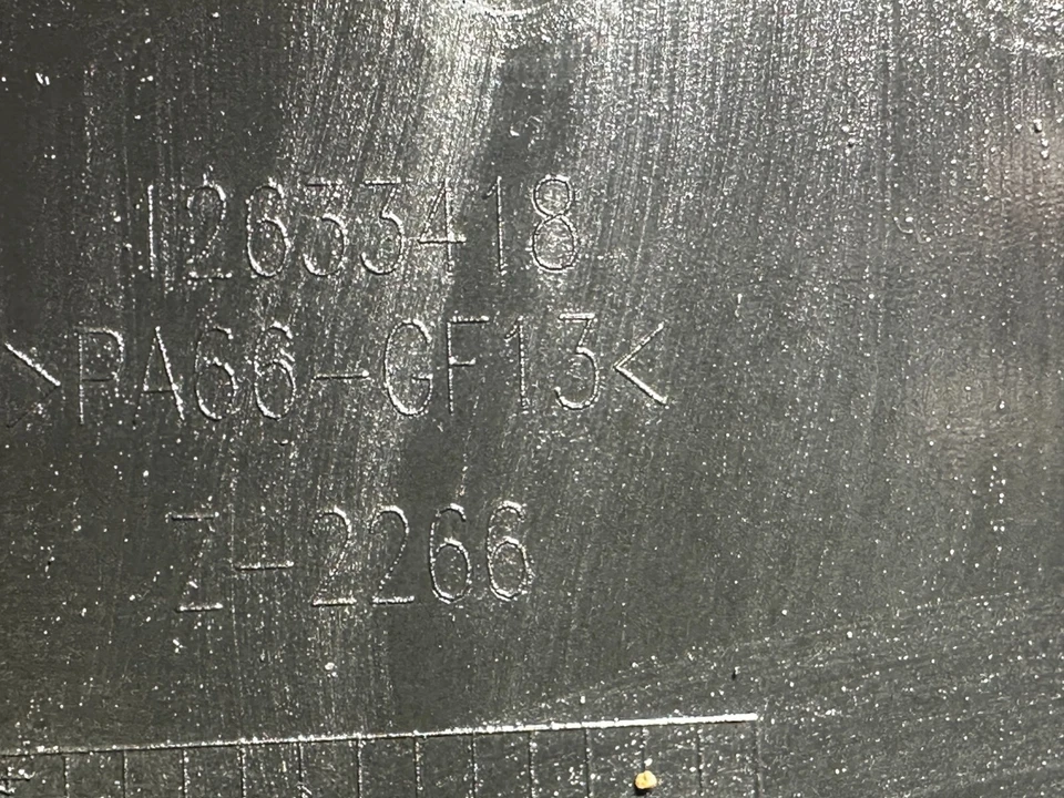 Cubierta del motor Buick Enclave Chevy Traverse GMC Acadia 2012-2017 P/N: 12633418 Foto 4 de 4