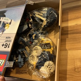 LEGO Creator Expert: Volkswagen Beetle (10187) New Open Box Rare