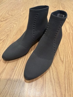 EILEEN FISHER  Stretch Knit Pointed Toe Ankle Boots Booties Size 7 Leather Sole