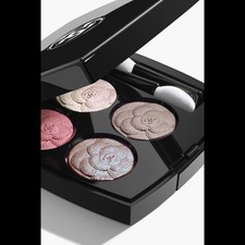 CHANEL 387 UTOPIA MULTI EFFECT QUADRA EYESHAD...