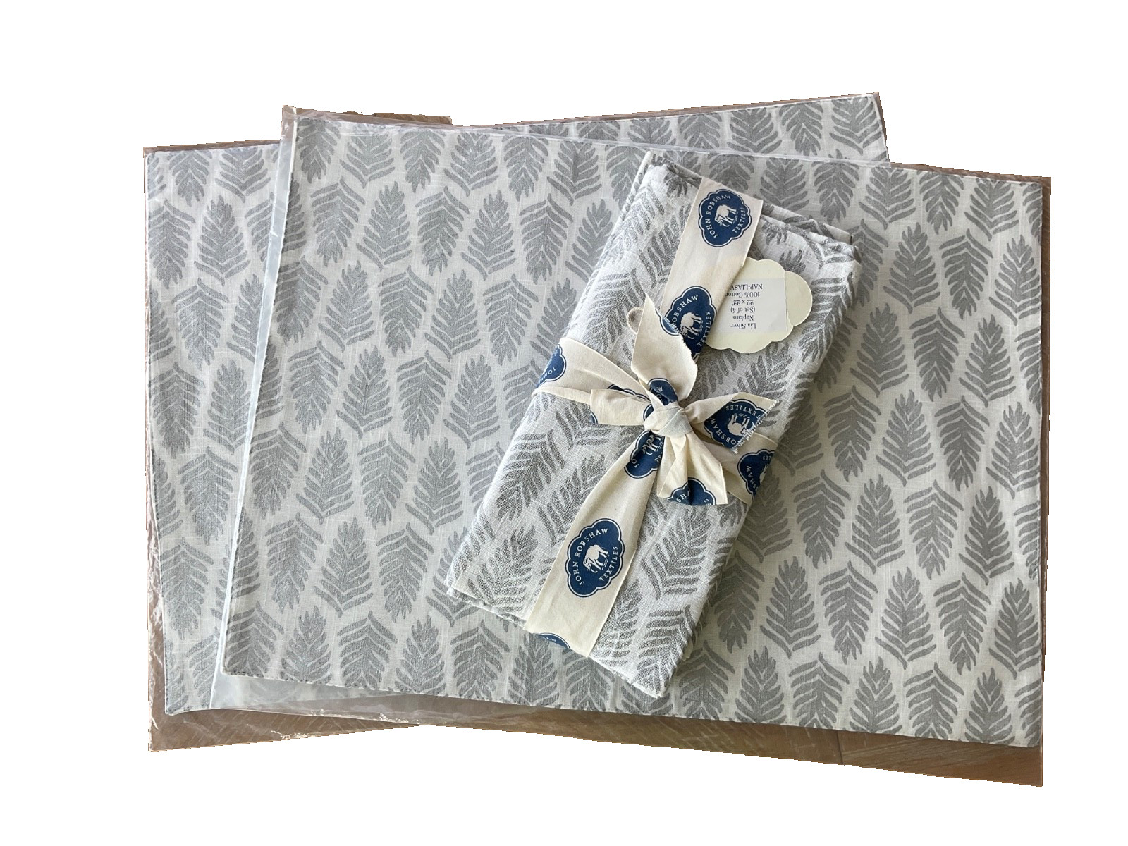 John Robshaw Textile~Jia Silver~2 cloth PLACEMATS + 4 cloth NAPKINS~100% Cotton~