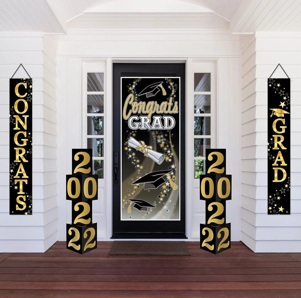 Banners para puertas de graduación Beistle negros y dorados, paneles de tela Oxford, Foto 2 de 2