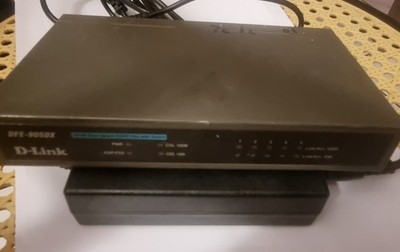 D-Link DFE-905DX Dual Speed Switch HUB SOHO mit Netzteil
