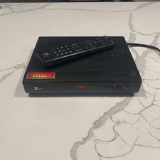 Zenith DTT900 Digital TV Tuner Converter Box with Remote - Tested: Works!