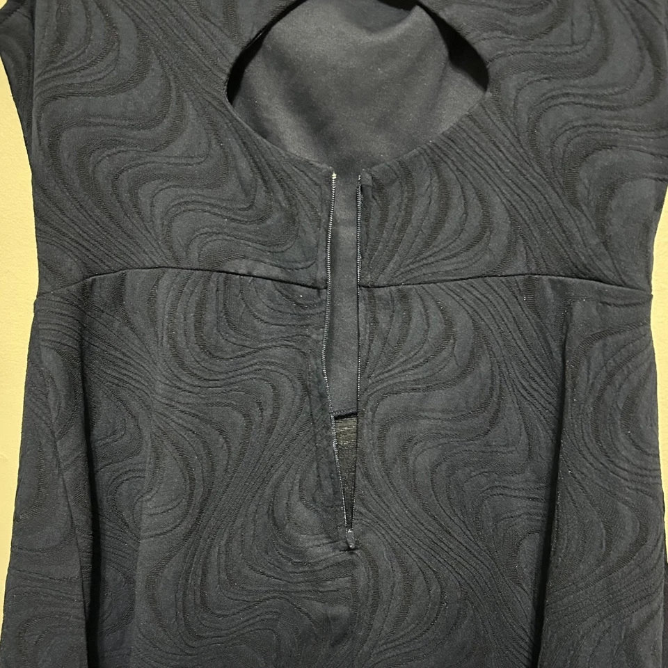 Vestido para mujer B.Smart 16 azul marino jacquard espalda cruzada fiesta cóctel calce y acampanado Foto 3 de 4