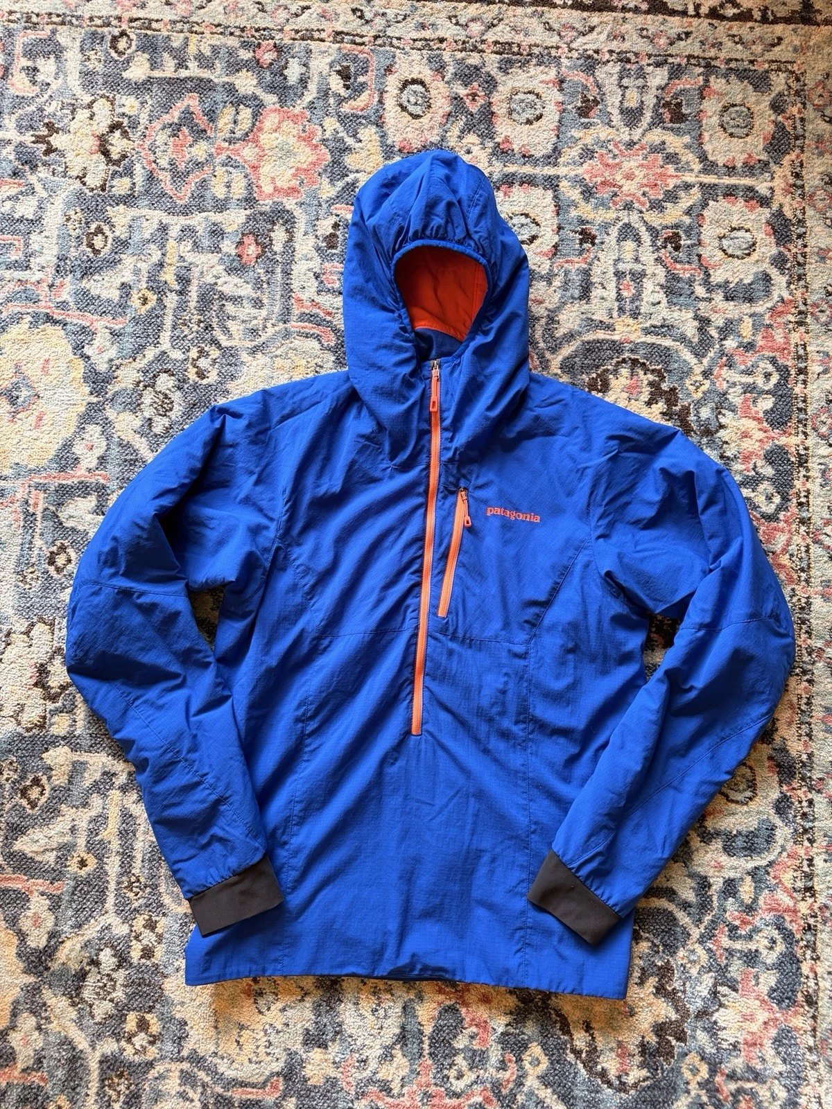 Patagonia Nano Air Light Pullover Hoody. Mens Small. Viking Blue