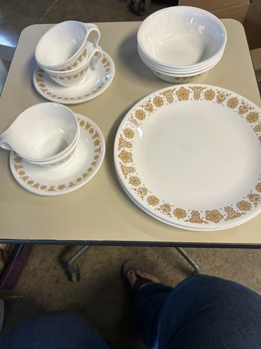 Vintage Pyrex Corelle BUTTERFLY GOLD, Place Setting Dishes for 4-16 Pcs. Total