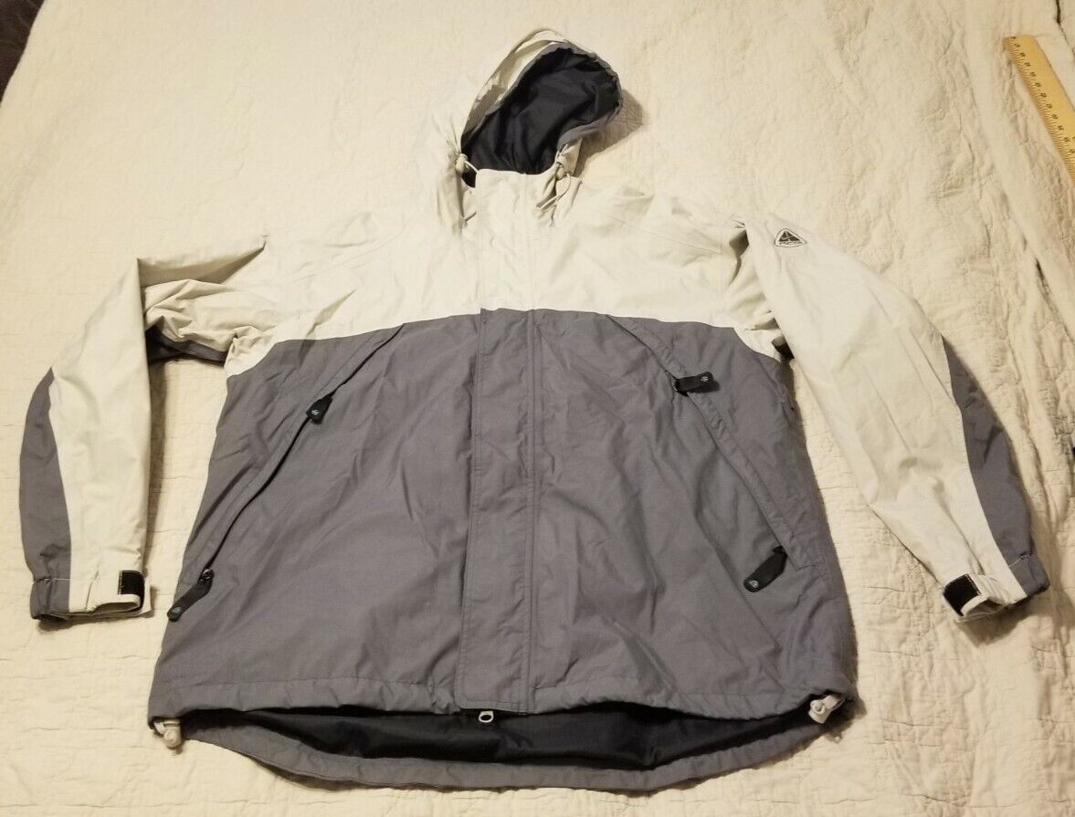 NIKE ACG storm fit