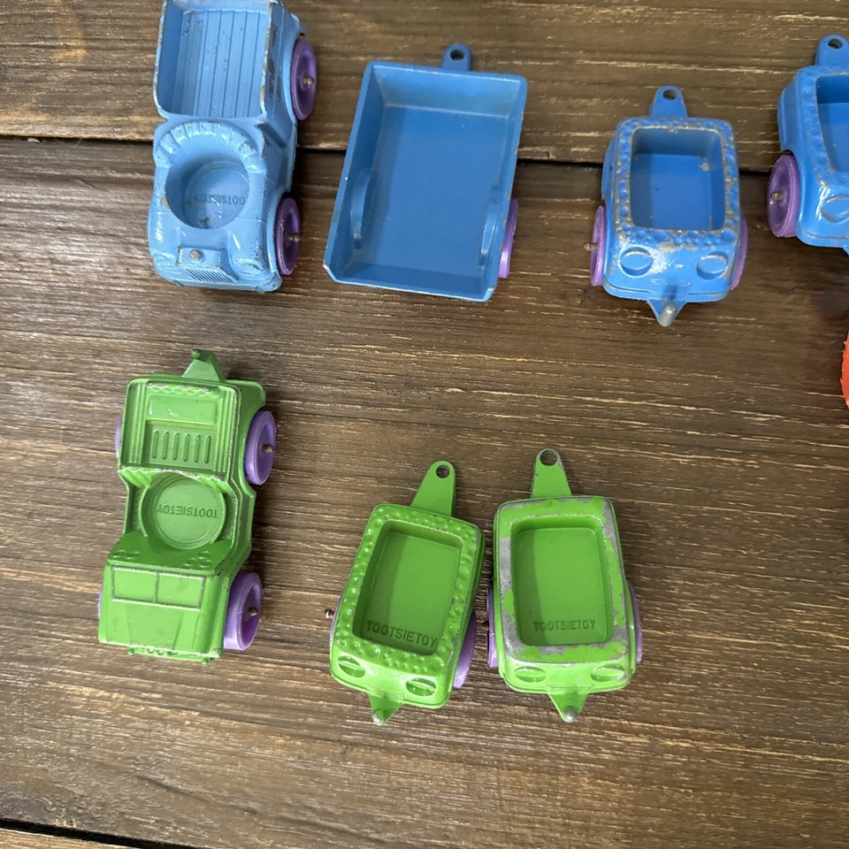 Tootsie Toy Diecast Lot of 16 Misc Tractor Cart Other 1960's Vintage - Image 3 of 4