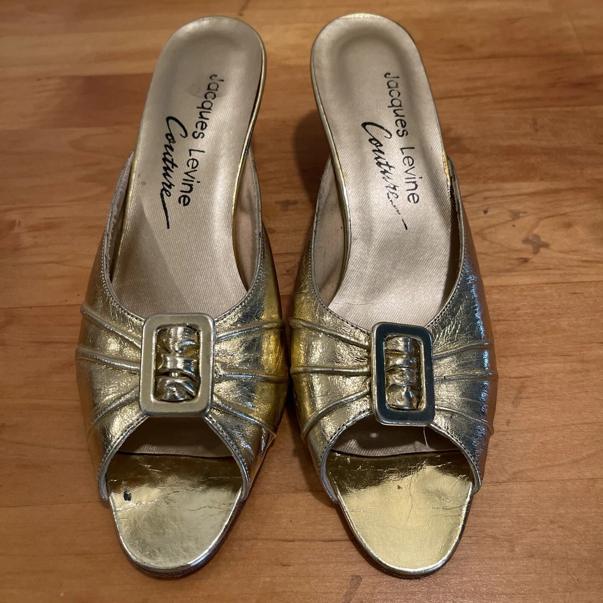 Vintage Jacques Levine Gold Leather low heeled hostess slippers gold buckle 8A