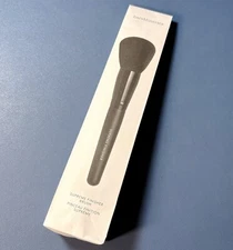 BareMinerals Supreme Finisher Brush Brand NEW Sealed Authentic & Free Shipping