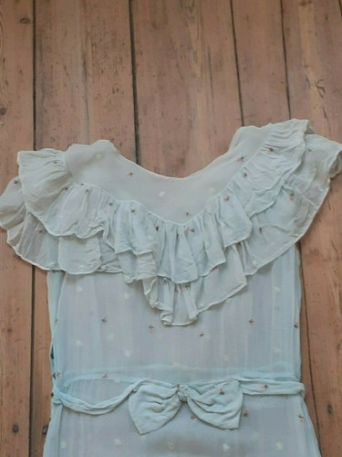 Ancienne robe d'époque, jeune fille , organdi 1920 Théâtre ? poup Raynal? - Photo 2/12