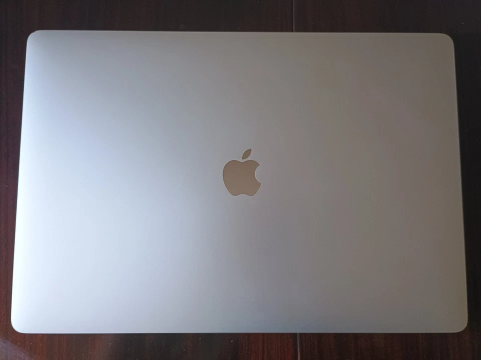 Apple MacBook Pro 16" 2019 · i9 · 32GB · 1TB, foto 1 di 5