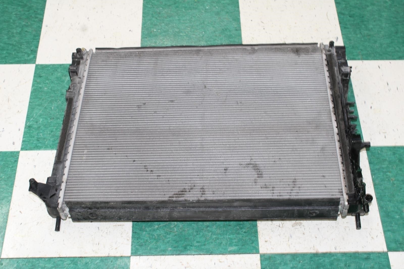14-17 GHIBLI 3.0L Twin Turbo OEM Engine Coolant Main Radiator Assembly Factory