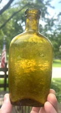 NICE YELLOW AMBER COLORED HALF PINT WHISKEY FLASK APPLIED LIP 1860s ERA DUG L@@K