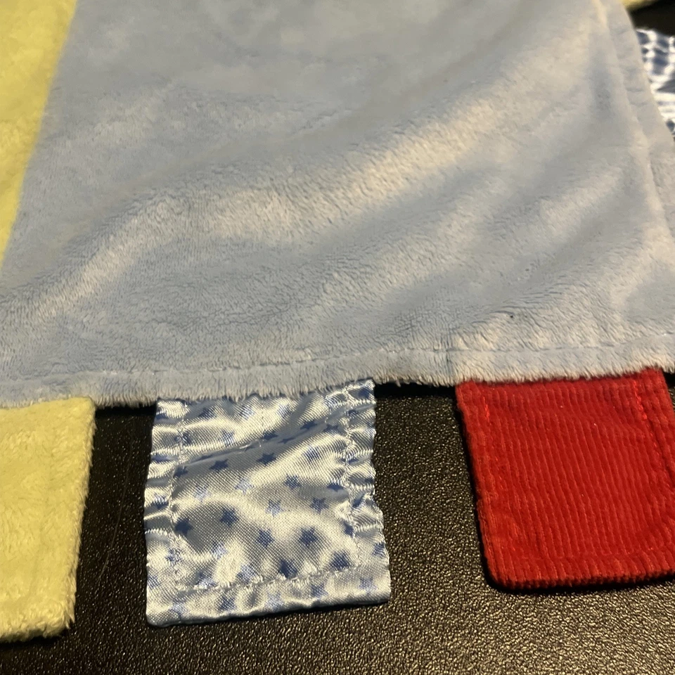 "Manta de seguridad Carters Child of Mine azul verde satinado etiqueta retazos Lovey 18""" Foto 4 de 4