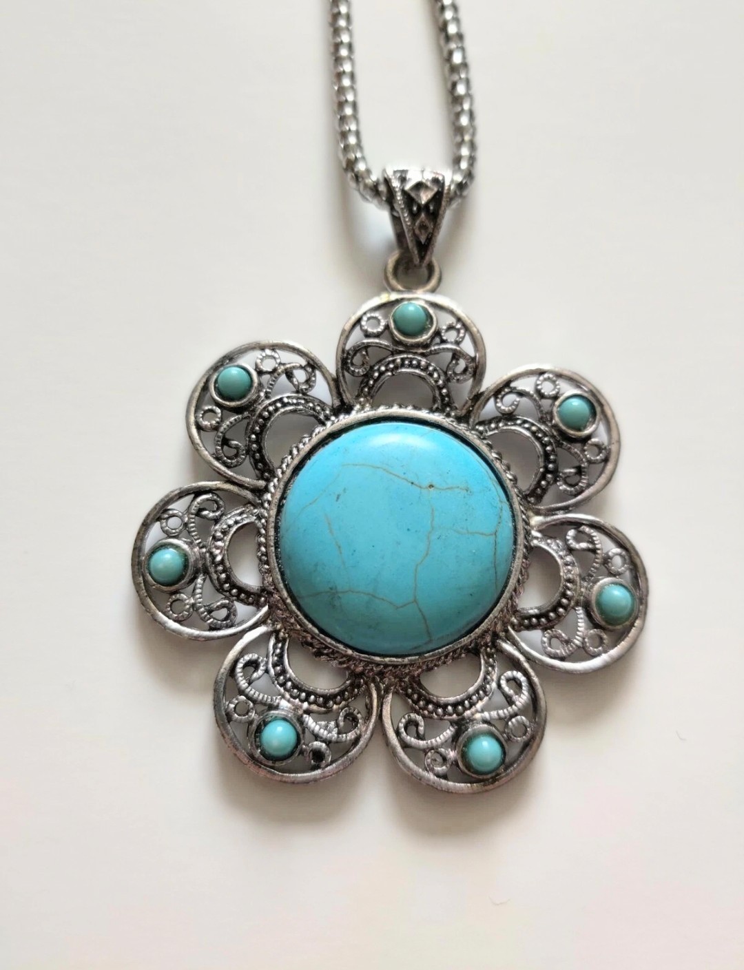 Vintage Turquoise Flower Necklace Jewelry - image 1