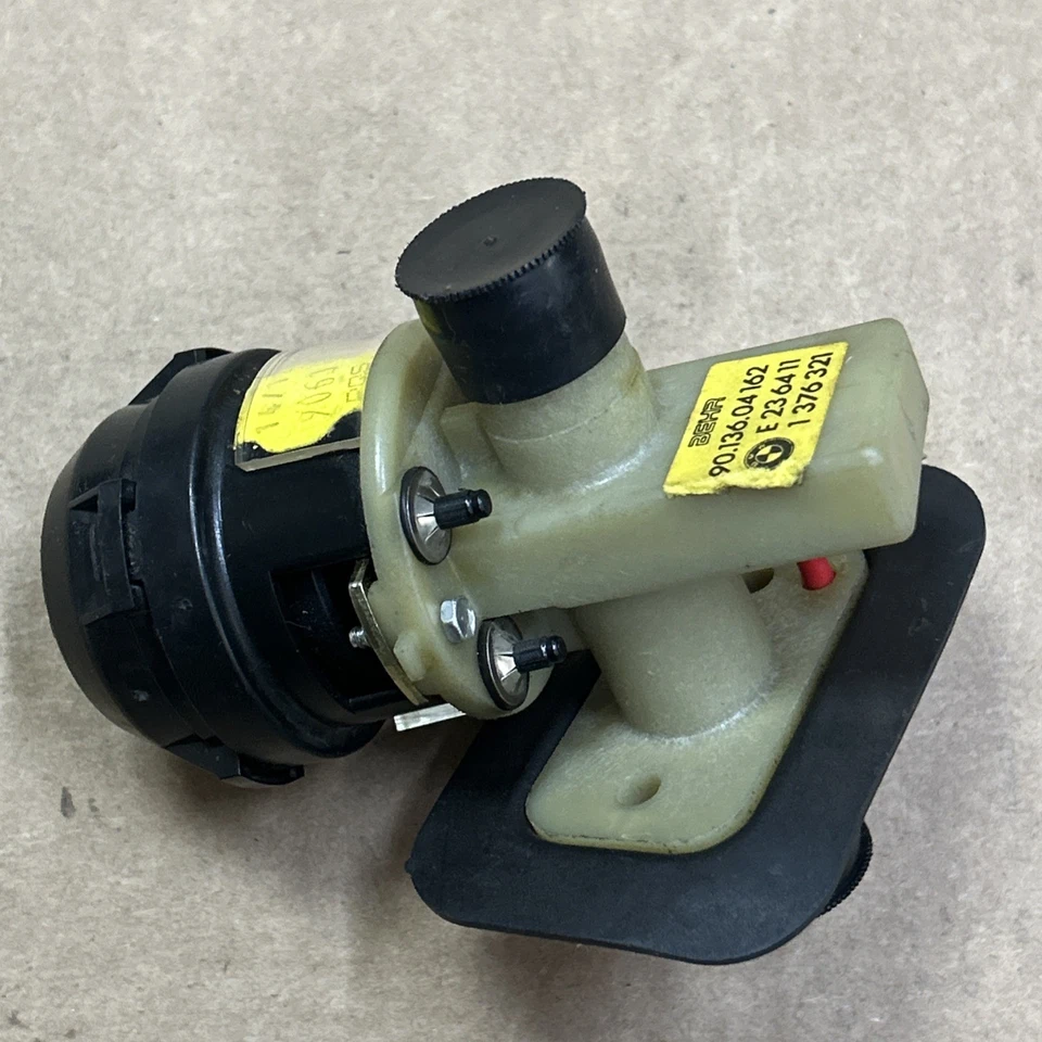 90.136.04162 64111376321 BMW E23 733I 735I L7 VÁLVULA CONTROL CALEFACCIÓN ORIGINAL NUEVO Foto 2 de 4